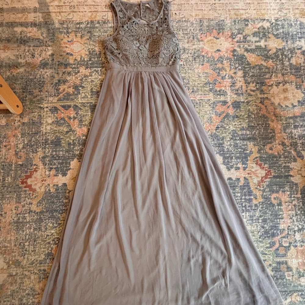 Elegant Gray Lace Maxi Dress